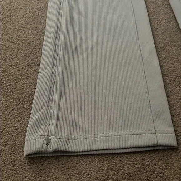 Lululemon Ribbed Flared Pant - Picture 4 of 4